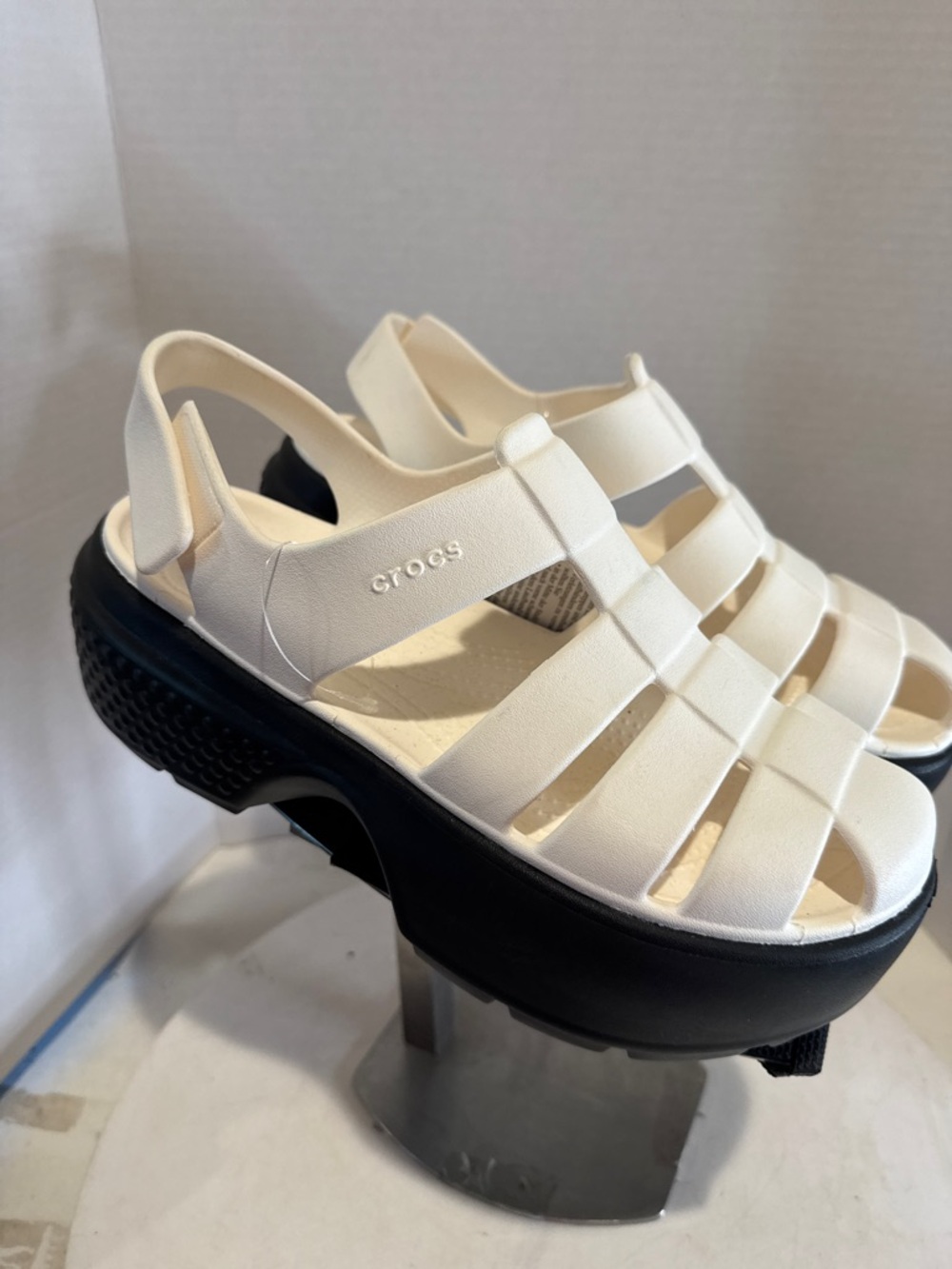 CROCS Stomp Platform Fisherman Sandal Women's size 9 - Picture 5 of 10